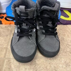 Vans Kids Sneakers in Charcoal and Ebony